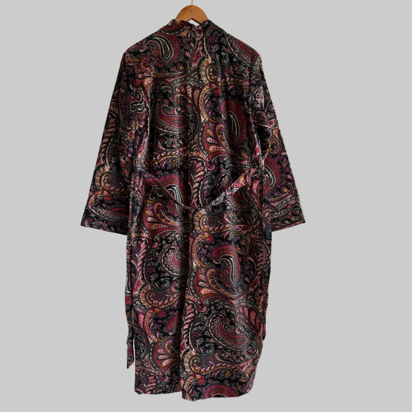 A long-sleeved open-front Velvet bath robe