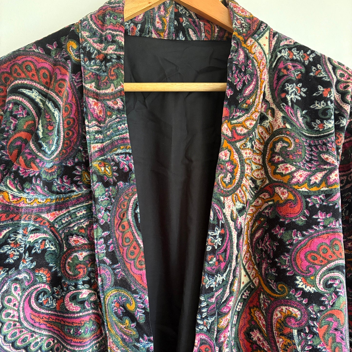 Paisley pattern printed Velvet Bath Robe 