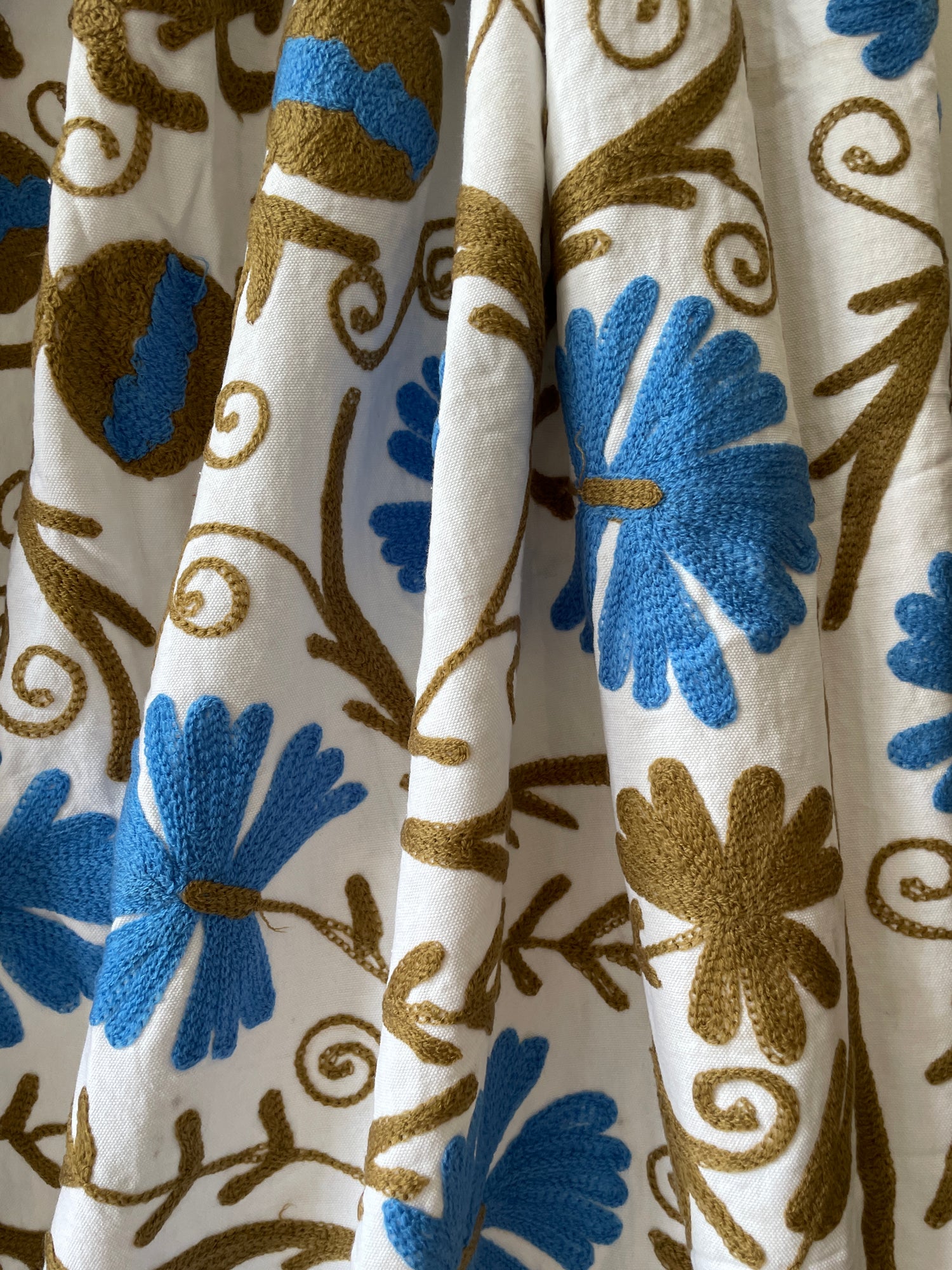 Suzani Embroidery Bedcover/ Cotton Suzani Throw