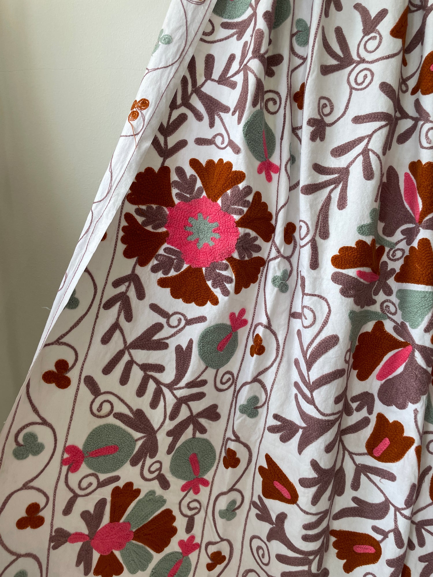 Suzani Embroidery Bedcover/ Cotton Suzani Throw