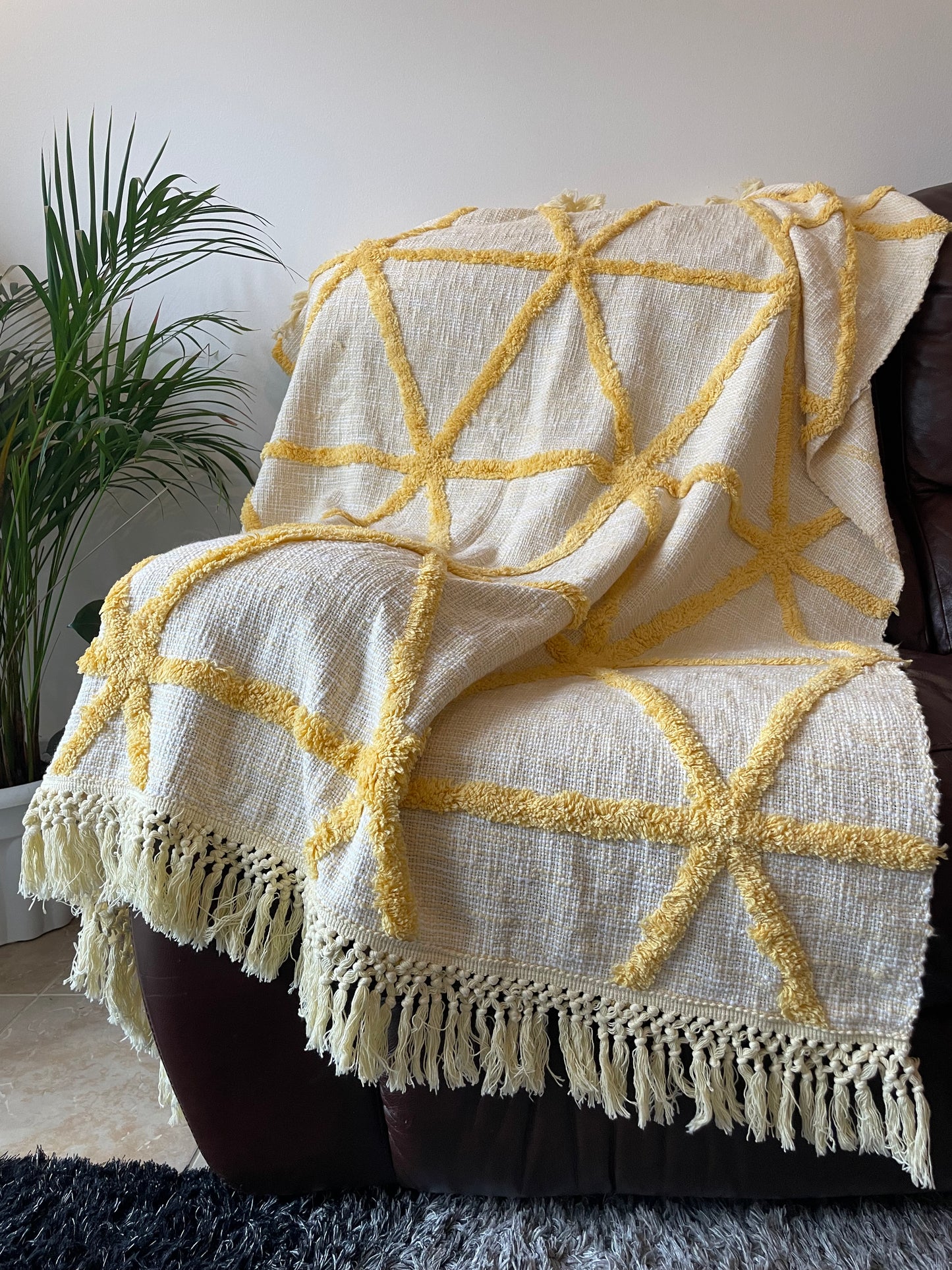 Warm and soft Hand-tufted Throw | 100 % Cotton Throw | All Season Blanket | Blanket for home decor