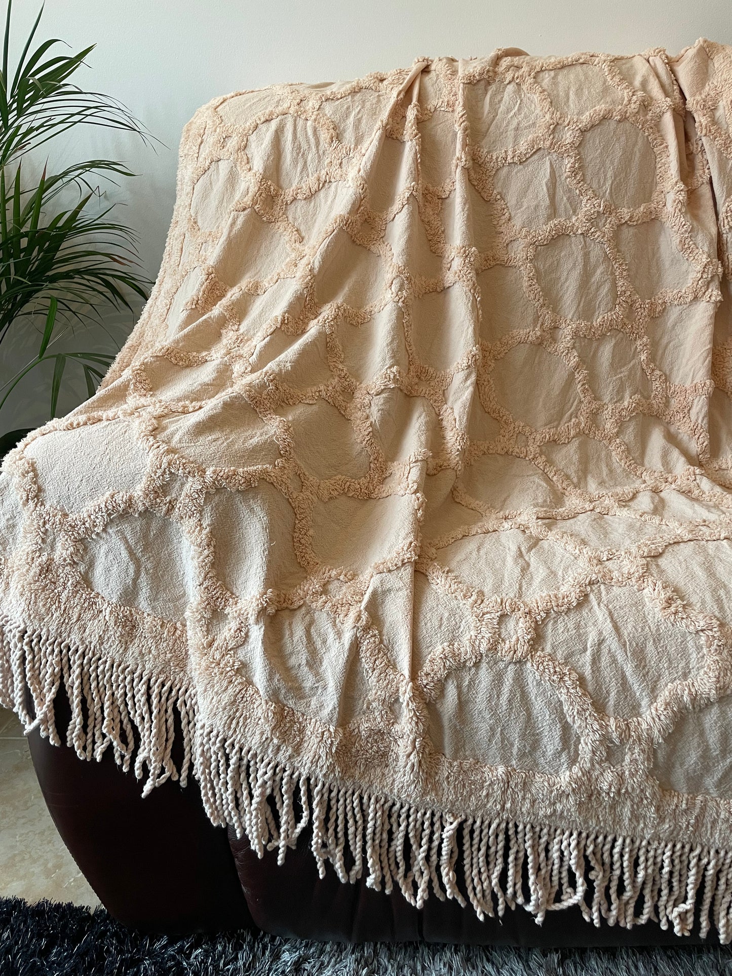 off White Cotton throw with geometric pattern 