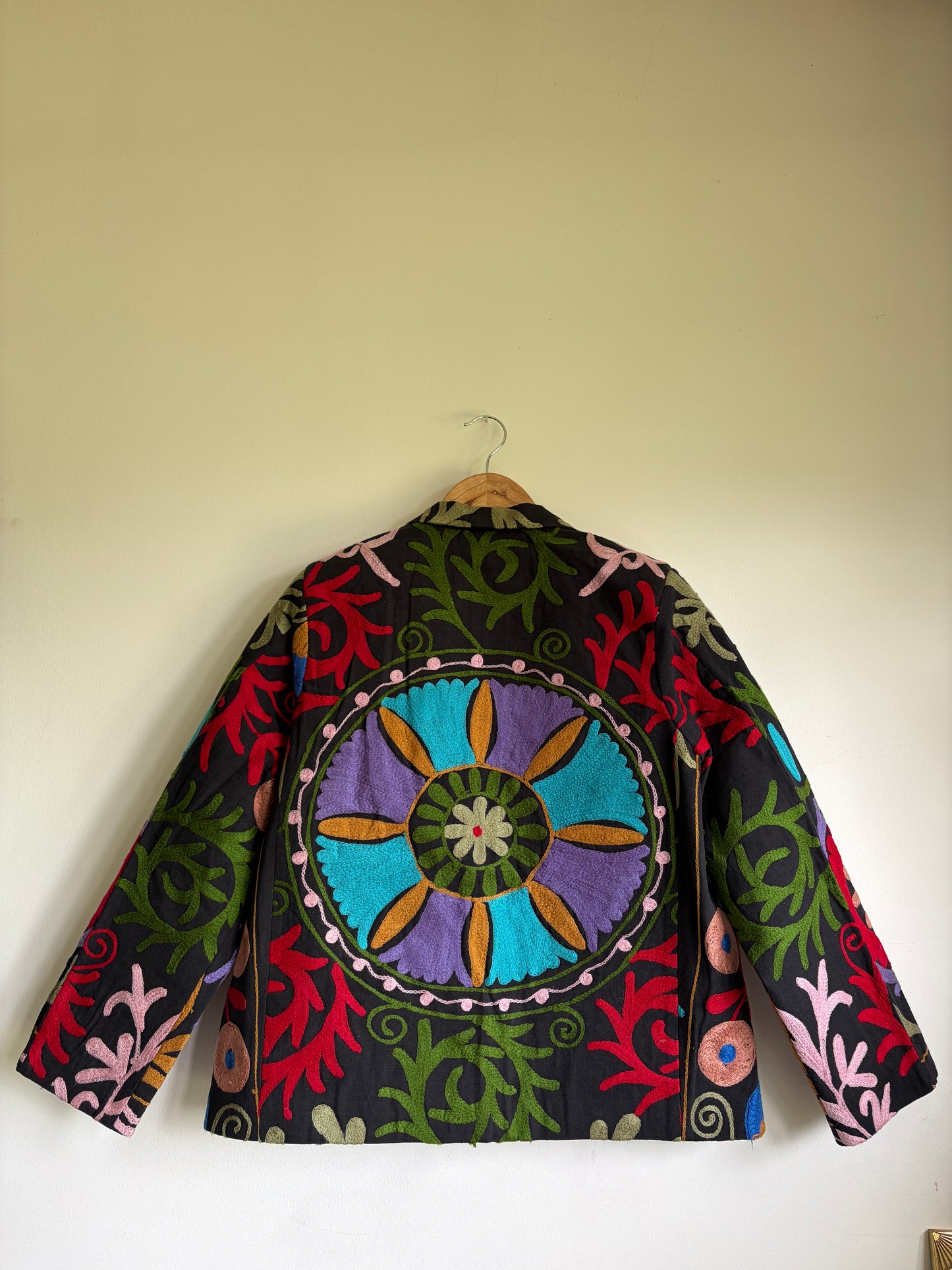 Suzani Embroidery Cotton Blazer – Black Floral