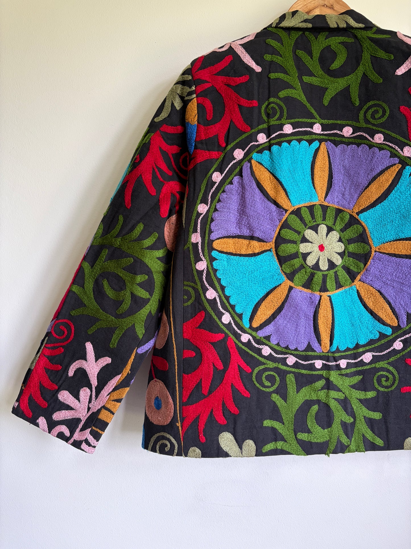 Suzani Embroidery Cotton Blazer – Black Floral