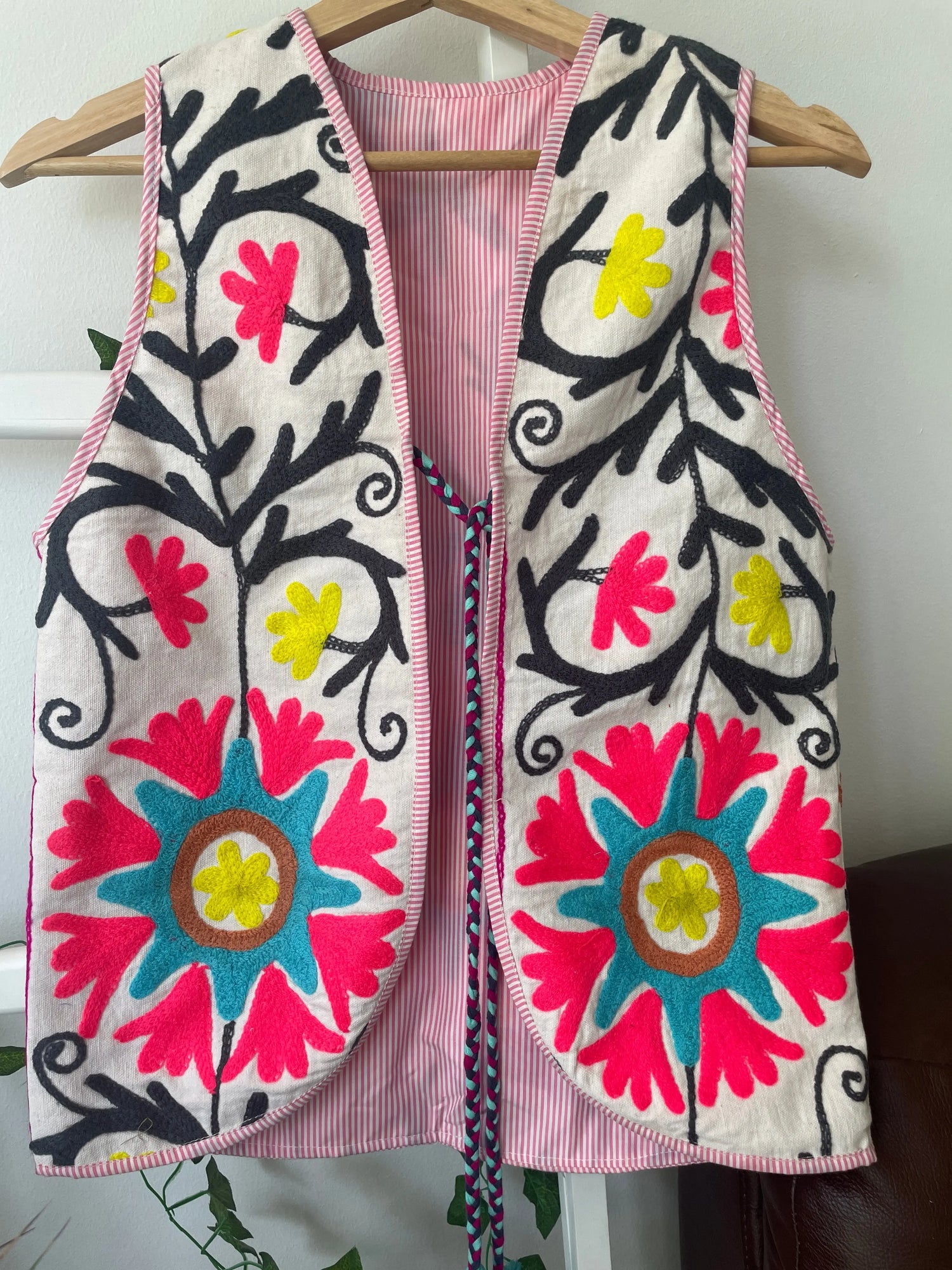 Suzani Embroidery Vest Artofakind