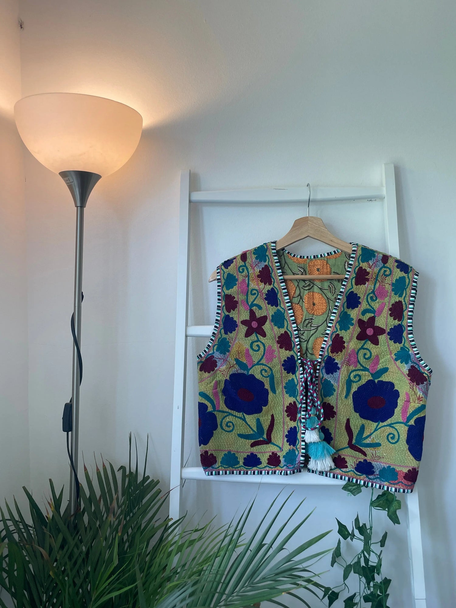 Vintage Kantha Suzani Gilet Artofakind