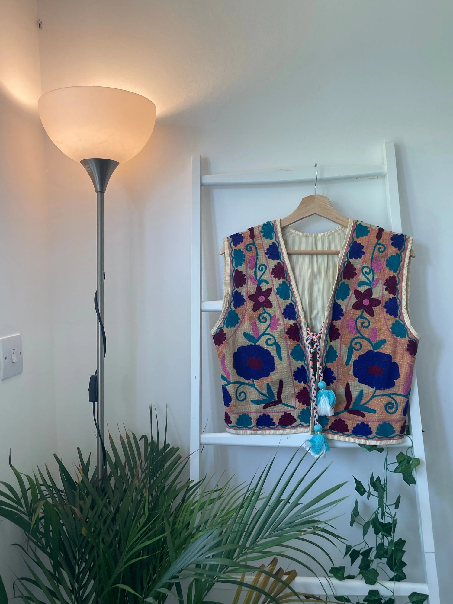 Vintage Kantha Suzani Embroidery Gilet Artofakind